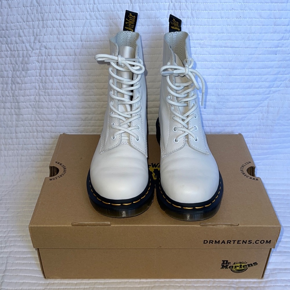 Dr.Martens